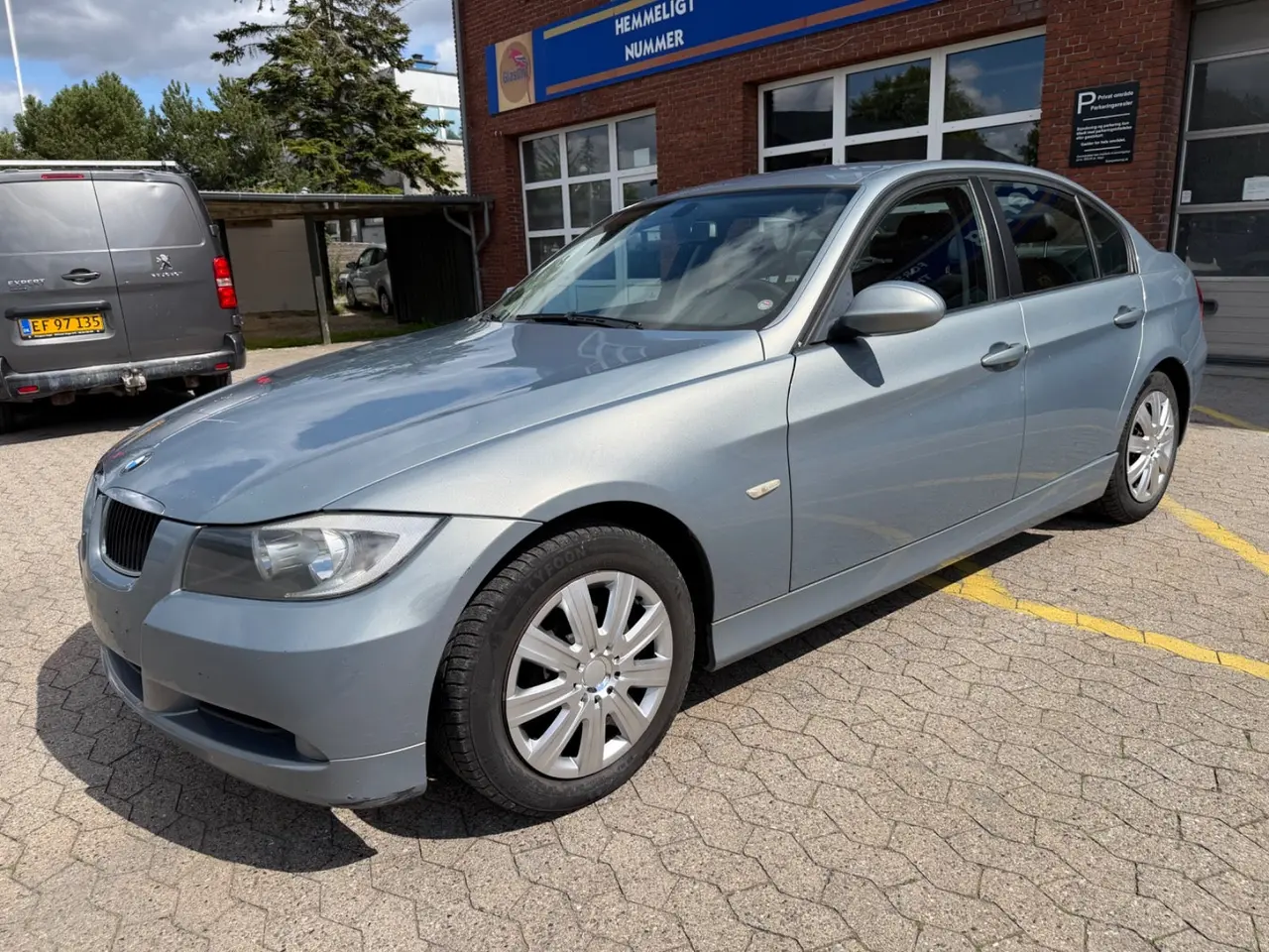Billede 1 - BMW 320i 2,0