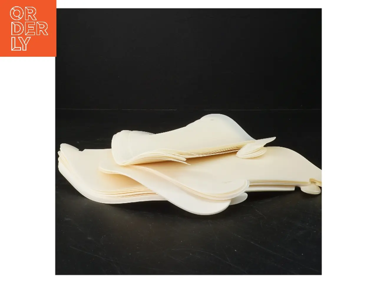 Billede 2 - Plastik holdere (str. 39 styk. 21 cm)