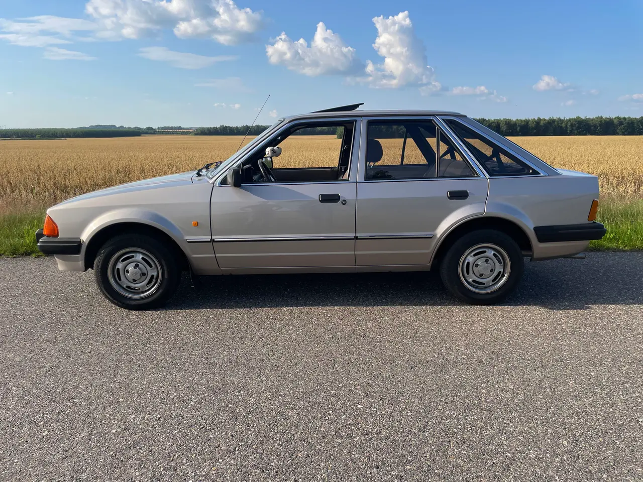 Billede 2 - Ford Escort 1,6 gl