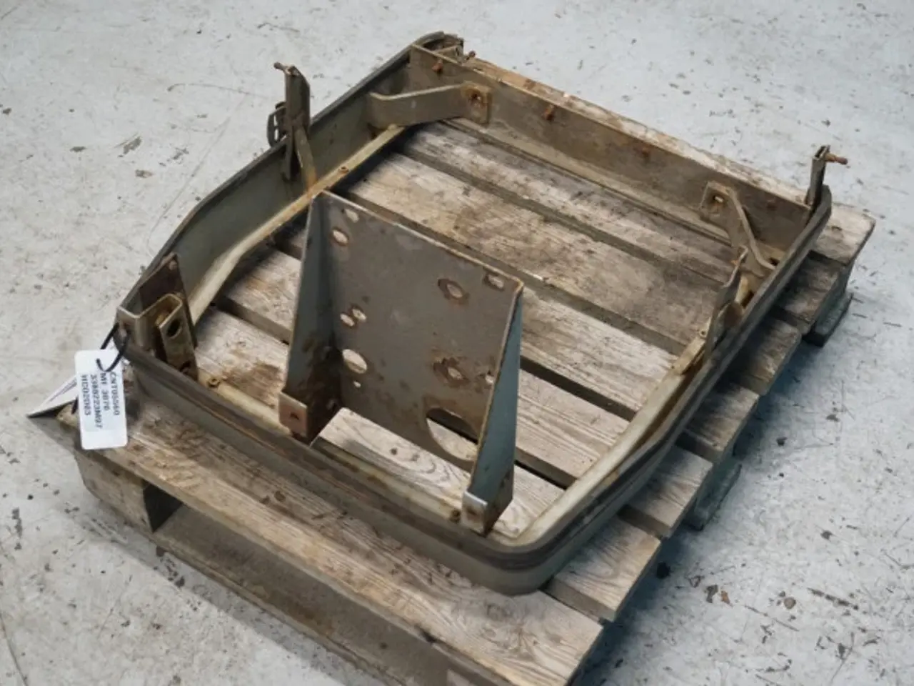 Billede 3 - Massey Ferguson 3070 Frontramme 3388223M97