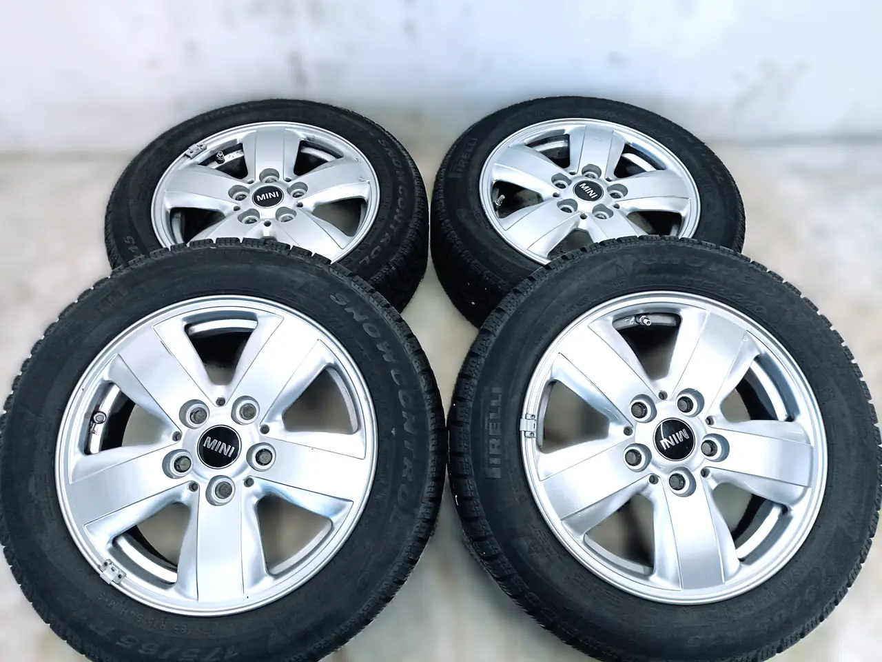 Billede 3 - 5x112 15" ET46 nav 66,6ø MINI vinter fælge TPMS