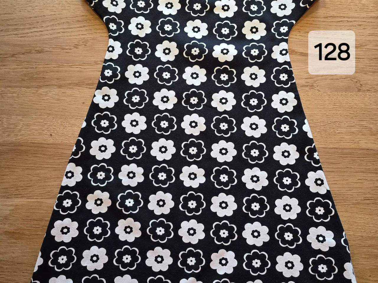 Billede 4 - Pigekjoler str 128