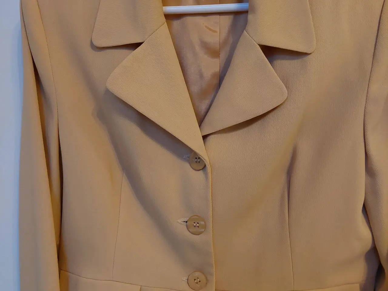 Billede 1 - Flot Habit Jakke fra Vera Moda