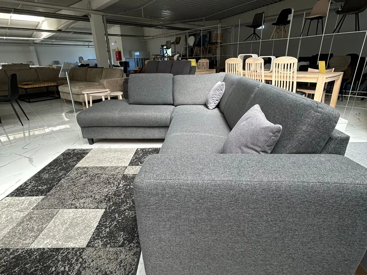 Billede 5 - Mørkegrå venstrevendt chaiselongsofa