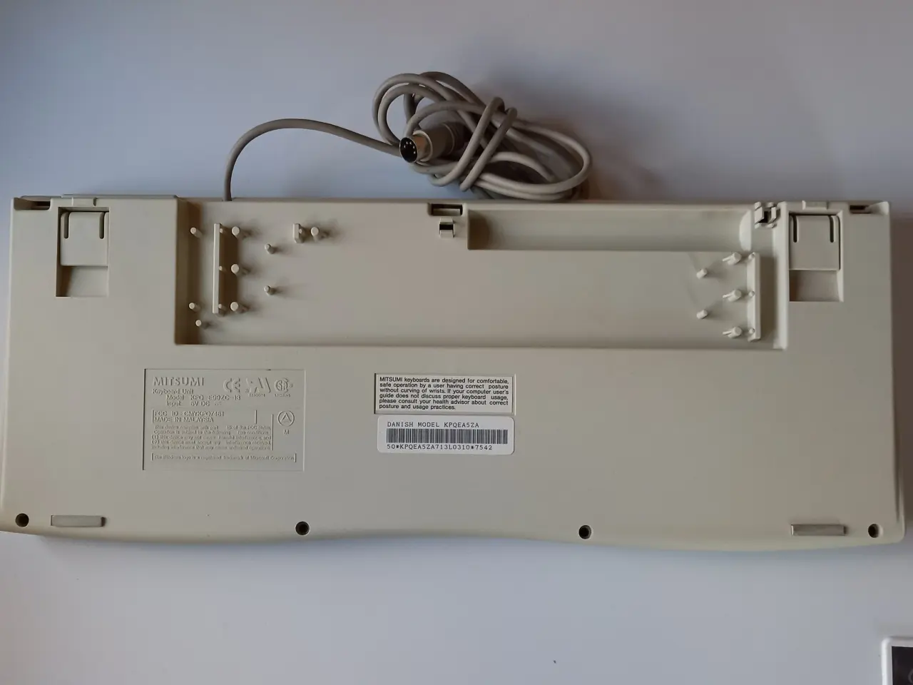 Billede 2 - Tastatur Mitsumi med DIN-stik