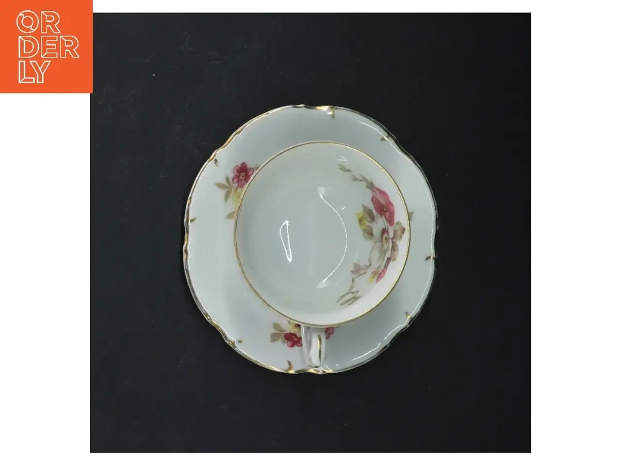 Billede 3 - Blomstret porcelænskop med underkop (str. Ø 8,5 og 13 cm)