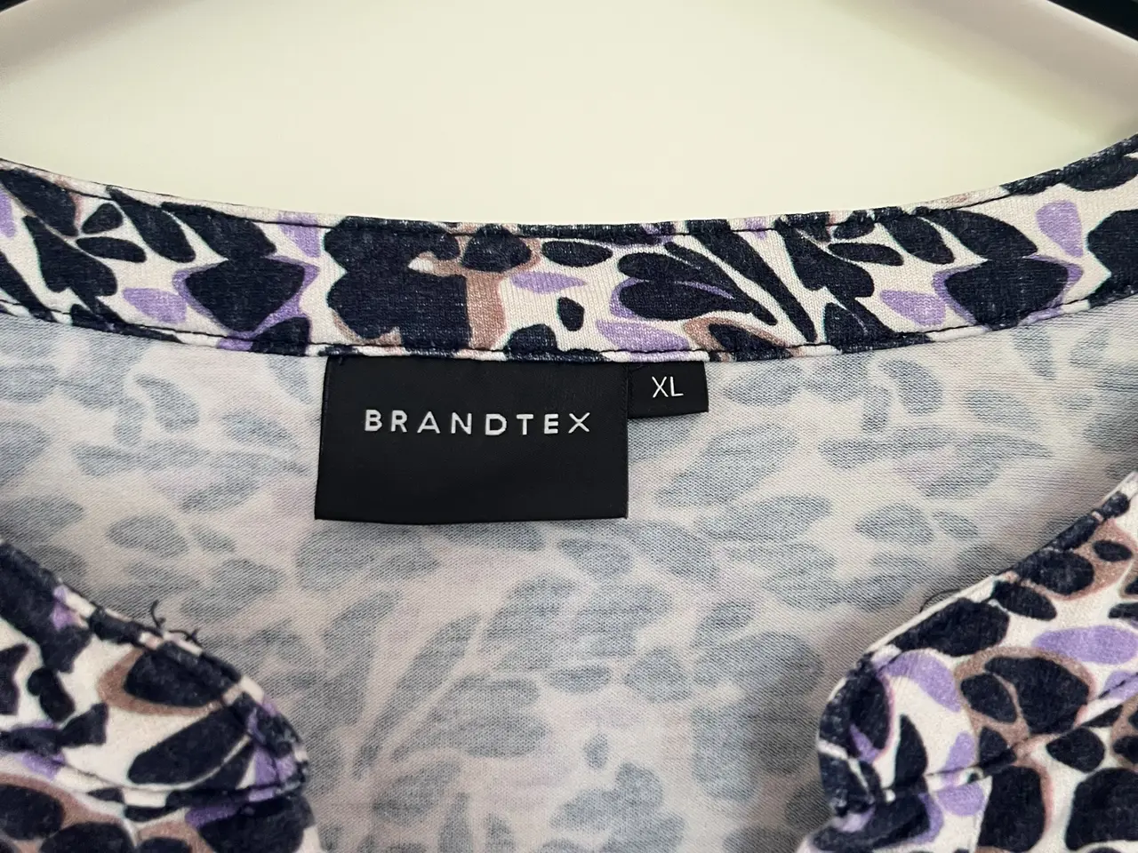 Billede 4 - Mønstret bluse fra Brandtex