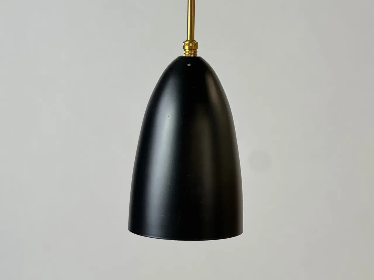 Billede 1 - GUBI Gräshoppa Lampe – Sort H 23 cm