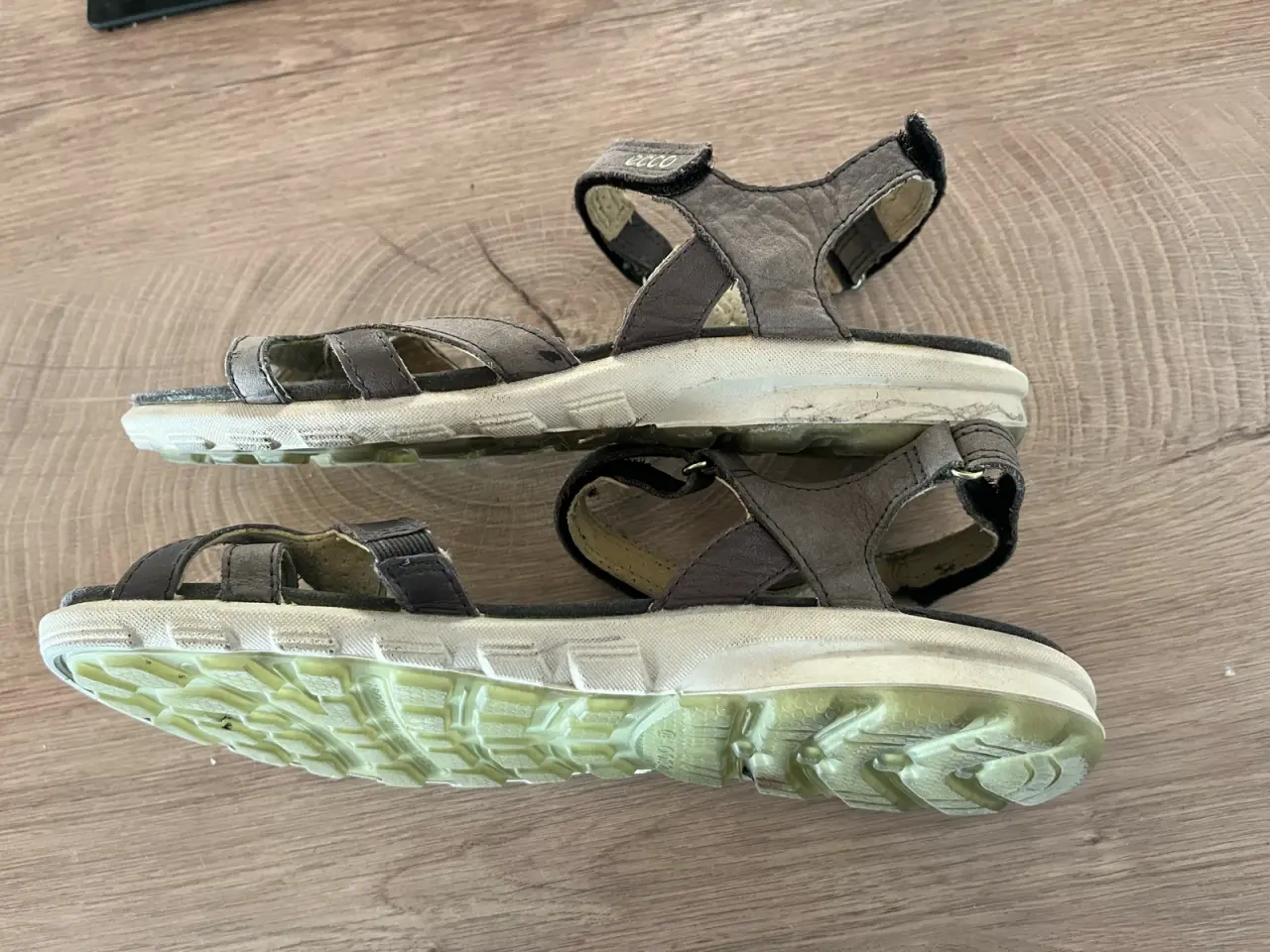 Billede 3 - Armygrønne Ecco sandaler