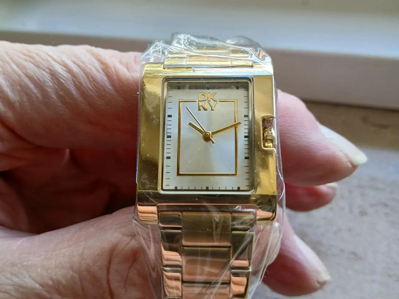 Billede 1 - DKNY dame armbånds ur  (038)
