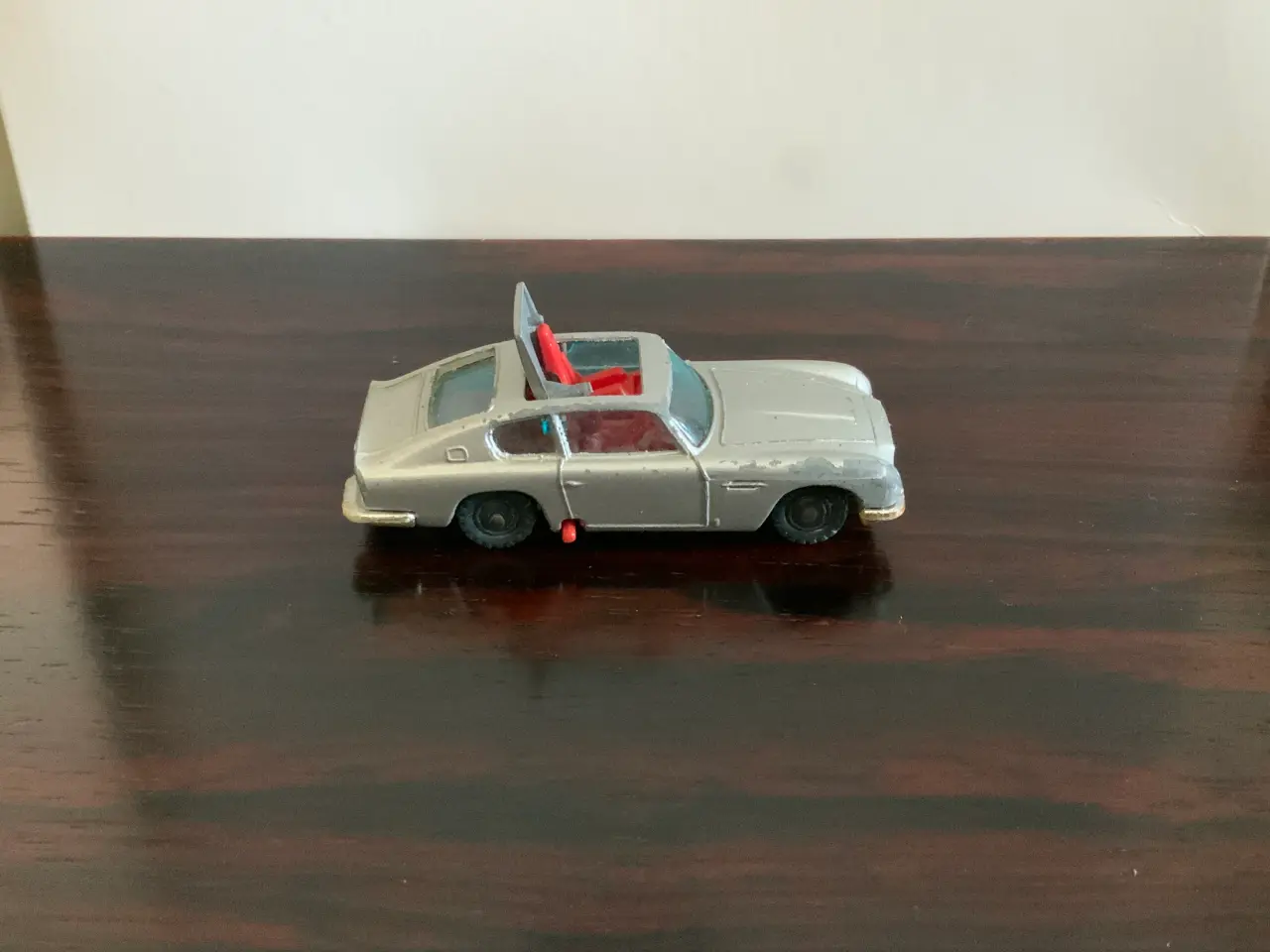 Billede 6 - Husky James Bond’s Aston Martin