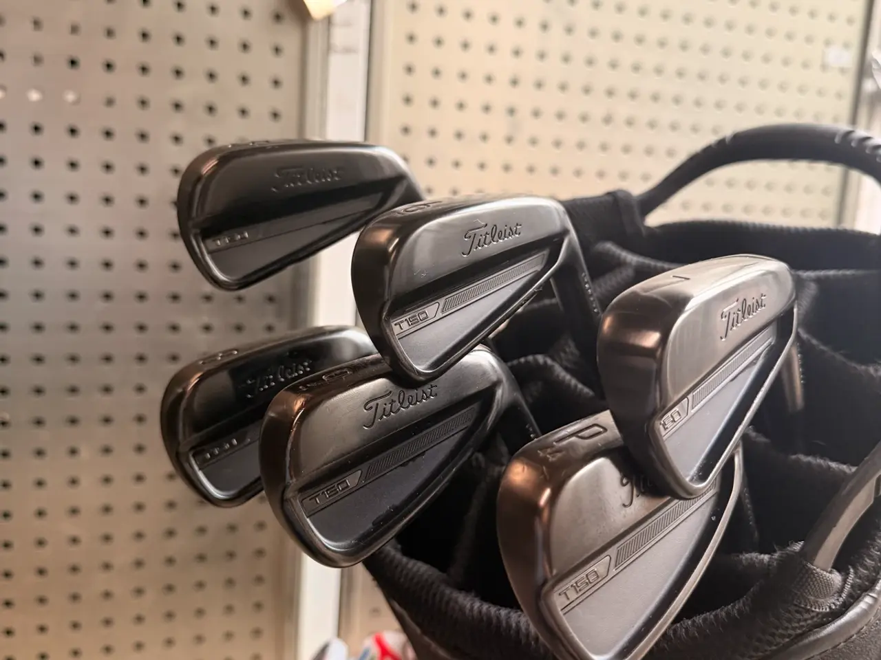 Billede 1 - Titleist T150 Limited Black 5-PW – Stiff