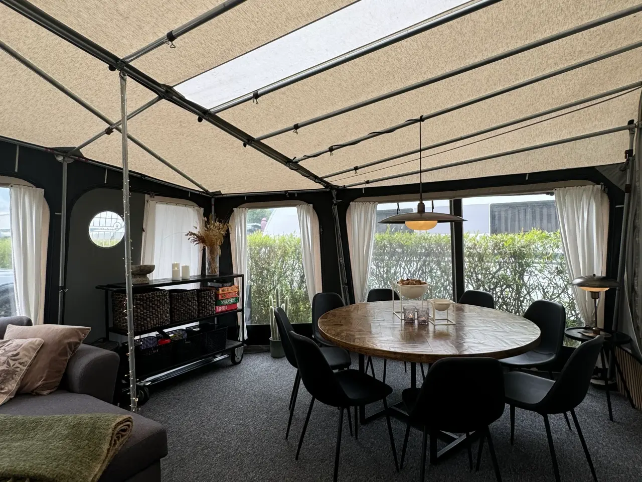 Billede 4 - Fast ligger dethleffs campingvogn på Jambo
