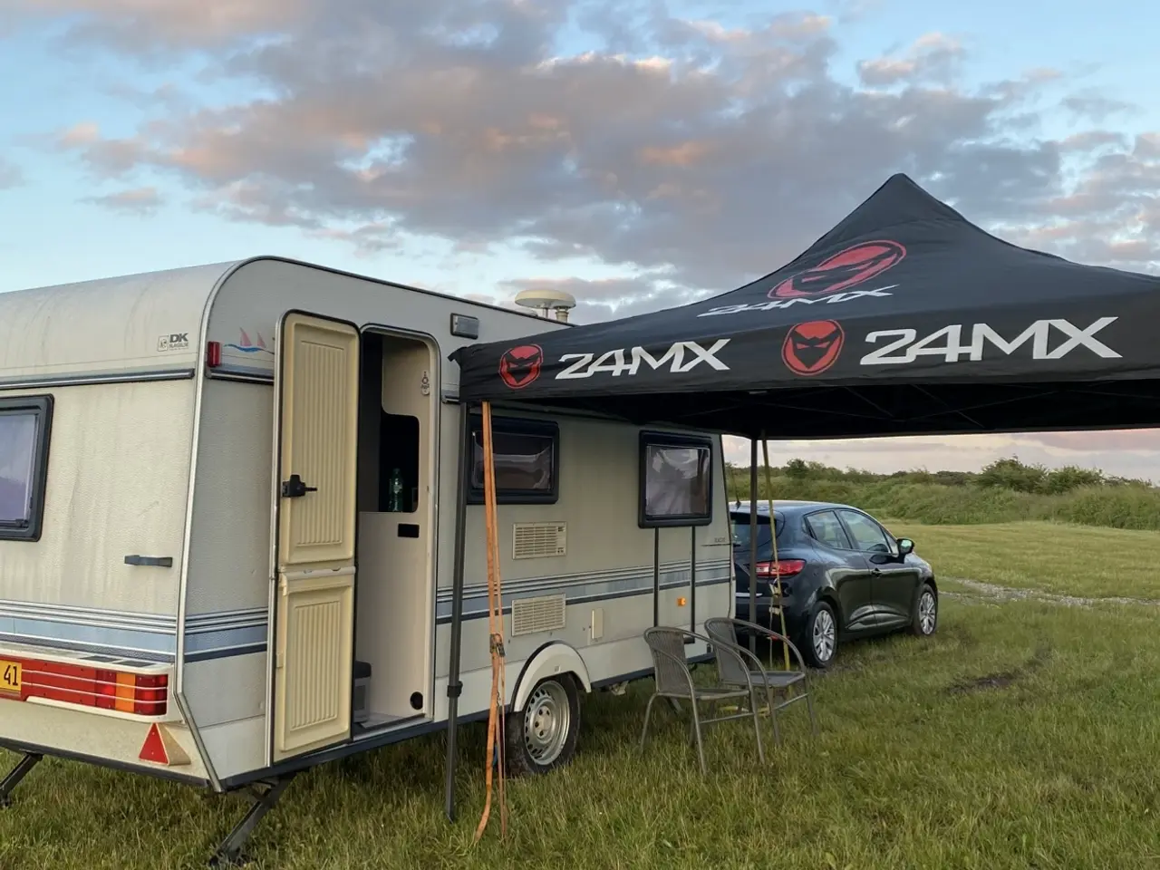 Billede 3 - Motocross campingvogn