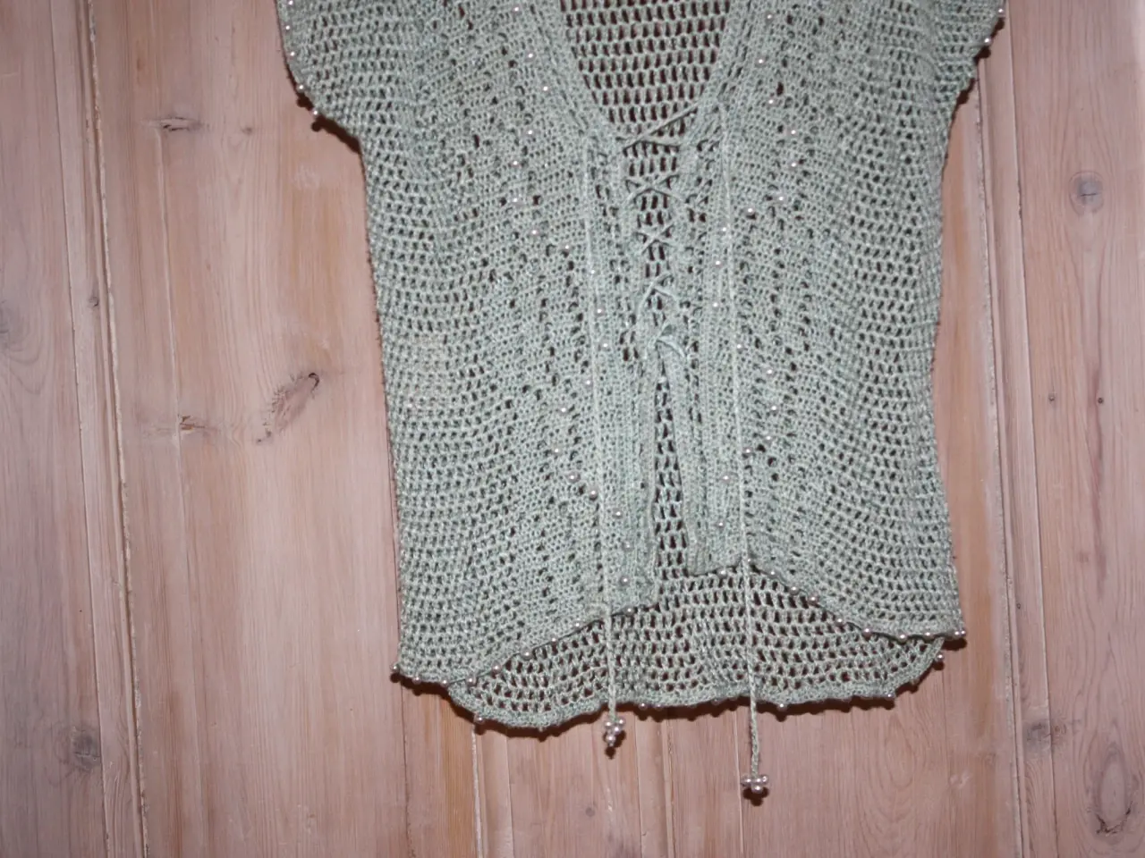 Billede 3 - Vest / bluse med perler fra Bottoms 45% linen, 30%