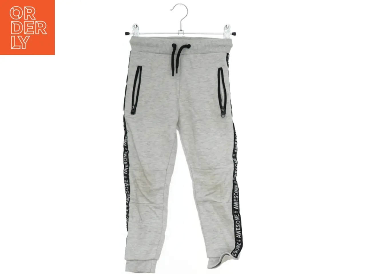 Billede 1 - Grå sweatpants med lynlåsdetaljer fra Primark (str. 110)