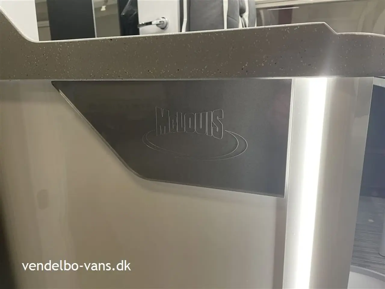 Billede 12 - 2022 - McLouis Menfys Van 04 Prestige Matic Det er CamperVan topudgaven med masser af udstyr - Prestige Matic