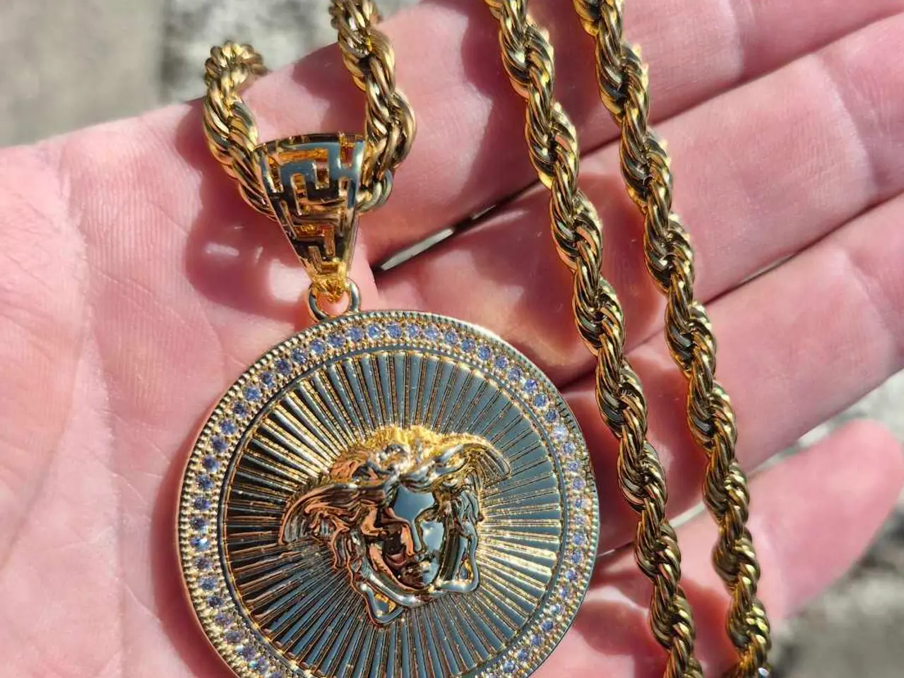 Billede 9 - Guld versace halskæder 
