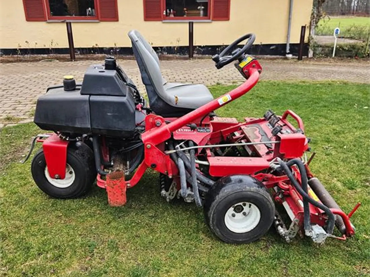 Billede 8 - Toro Greensmaster 3100 - Cylinder lawn mower - With 3 verticutter heads