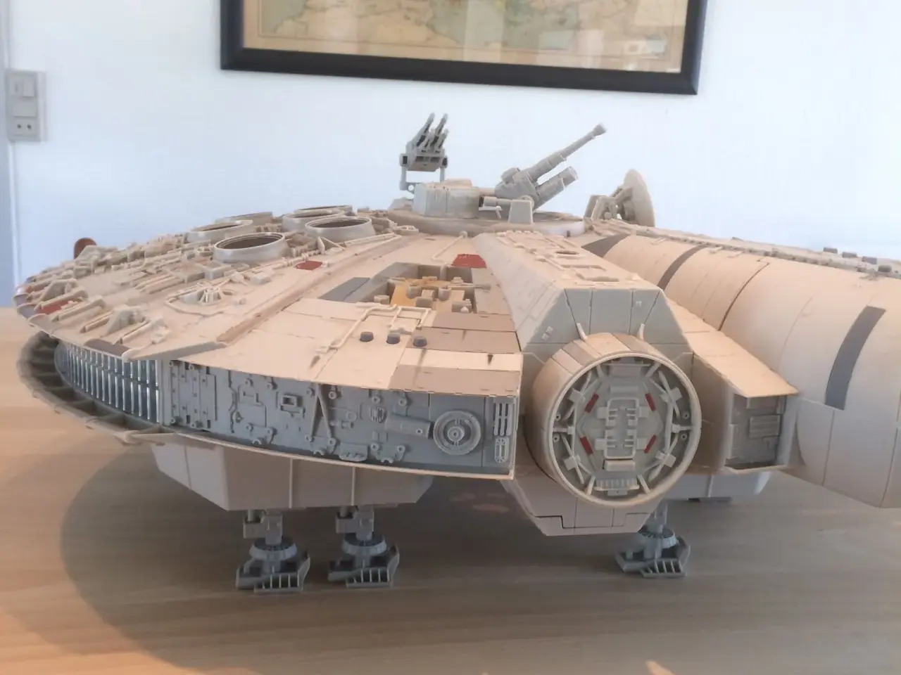 Billede 1 - Millennium Falcon/Ny pris