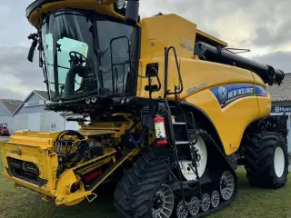 New Holland CR10.90