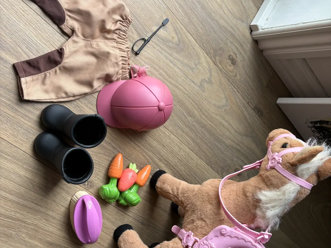Billede 1 - Baby born hest med tilbehør