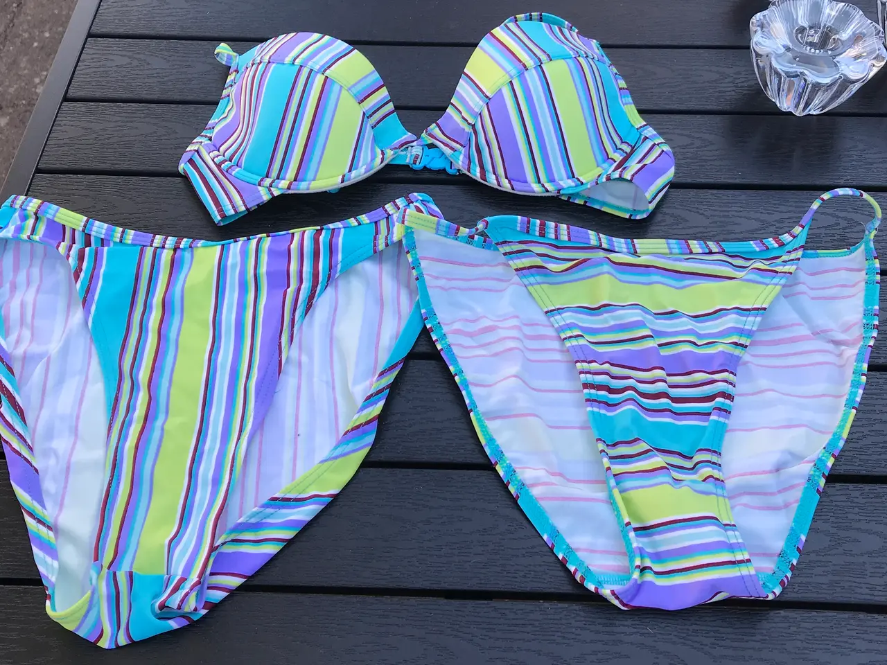 Billede 2 - NY PRIS Hunkemüller Bikini med 2 trusser.
