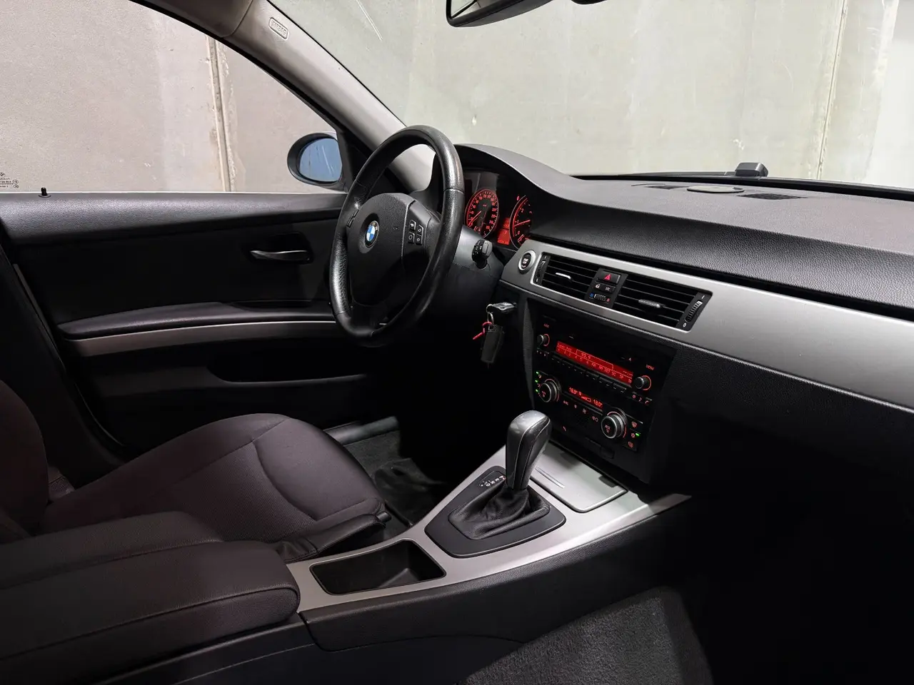 Billede 15 - BMW 325i 3,0 Steptr.