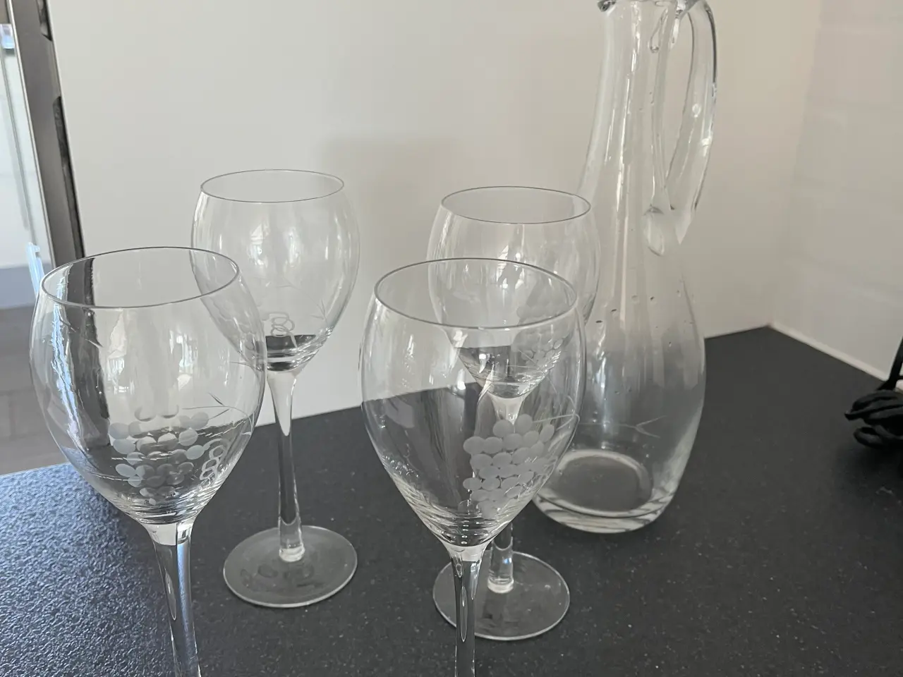 Billede 1 - Vinglas med vinkaraffel  