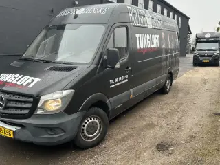 Mercedes-Benz SPRINTER 316