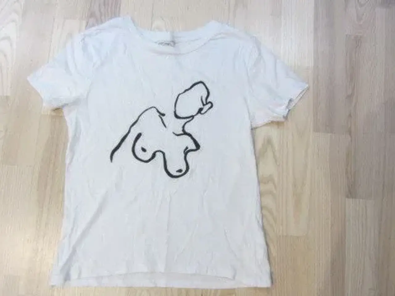 Billede 1 - Str. XS, t-shirt m. broderi
