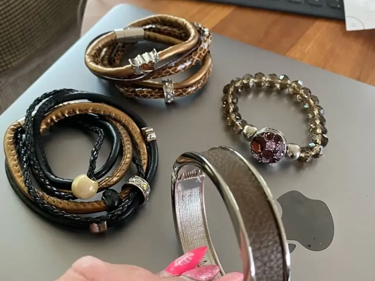 Billede 14 - Flotte armbånd