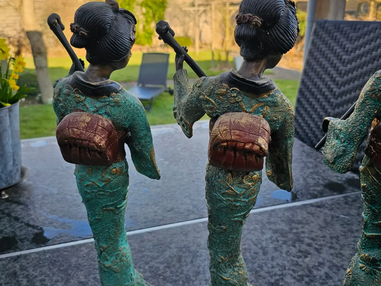 Billede 5 - 5 figurer 2 er ens