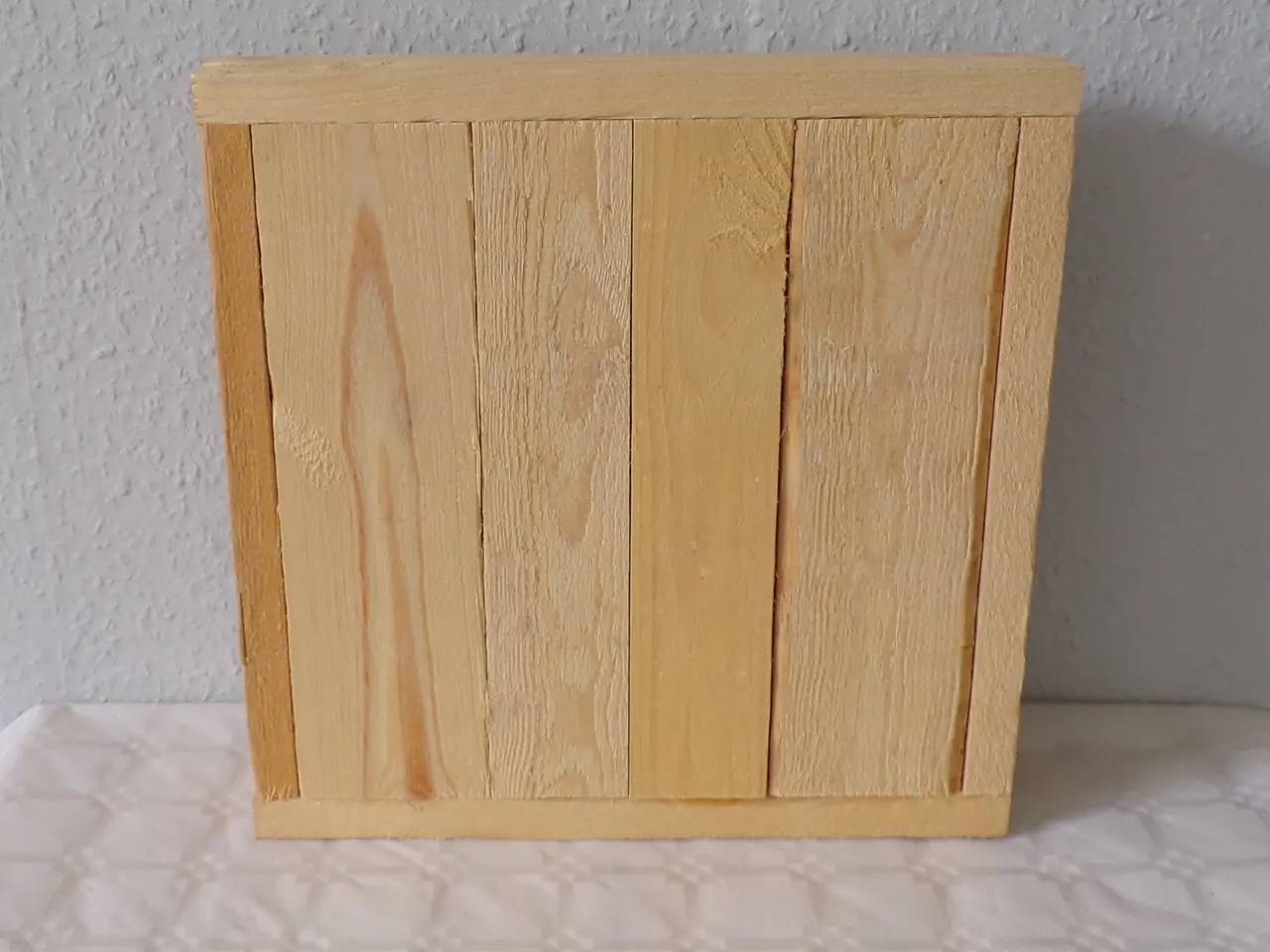 Billede 7 - Bakke i genbrugstræ 30 x 30 cm