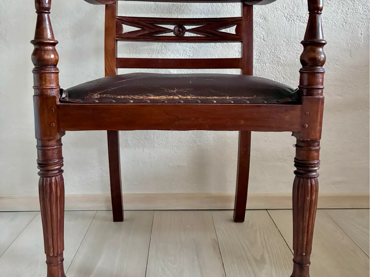 Billede 7 - 2 vintage teak / mahogni armstole m/ lædersæde