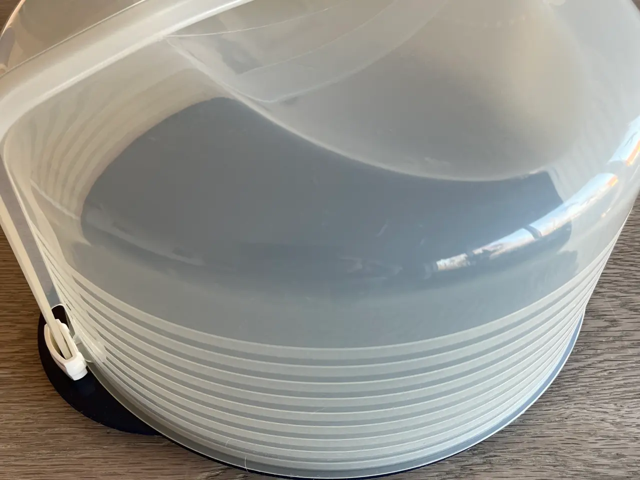Billede 1 - Lagkageboks/fad m. låg, Tupperware. Transportabelt