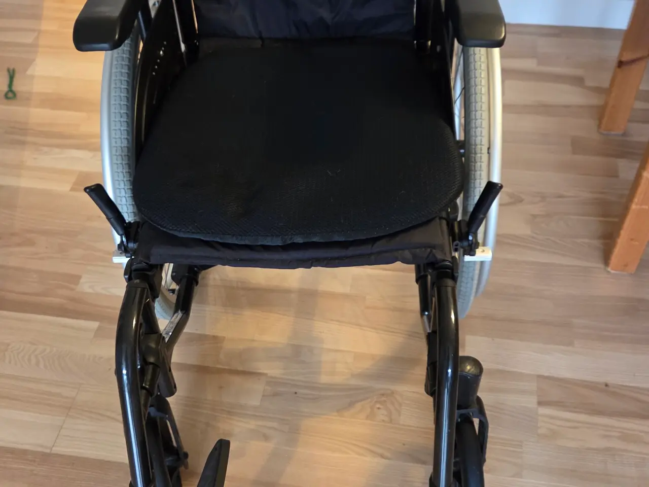 Billede 1 - Kørestol, letvægt - Invacare Action3 NG