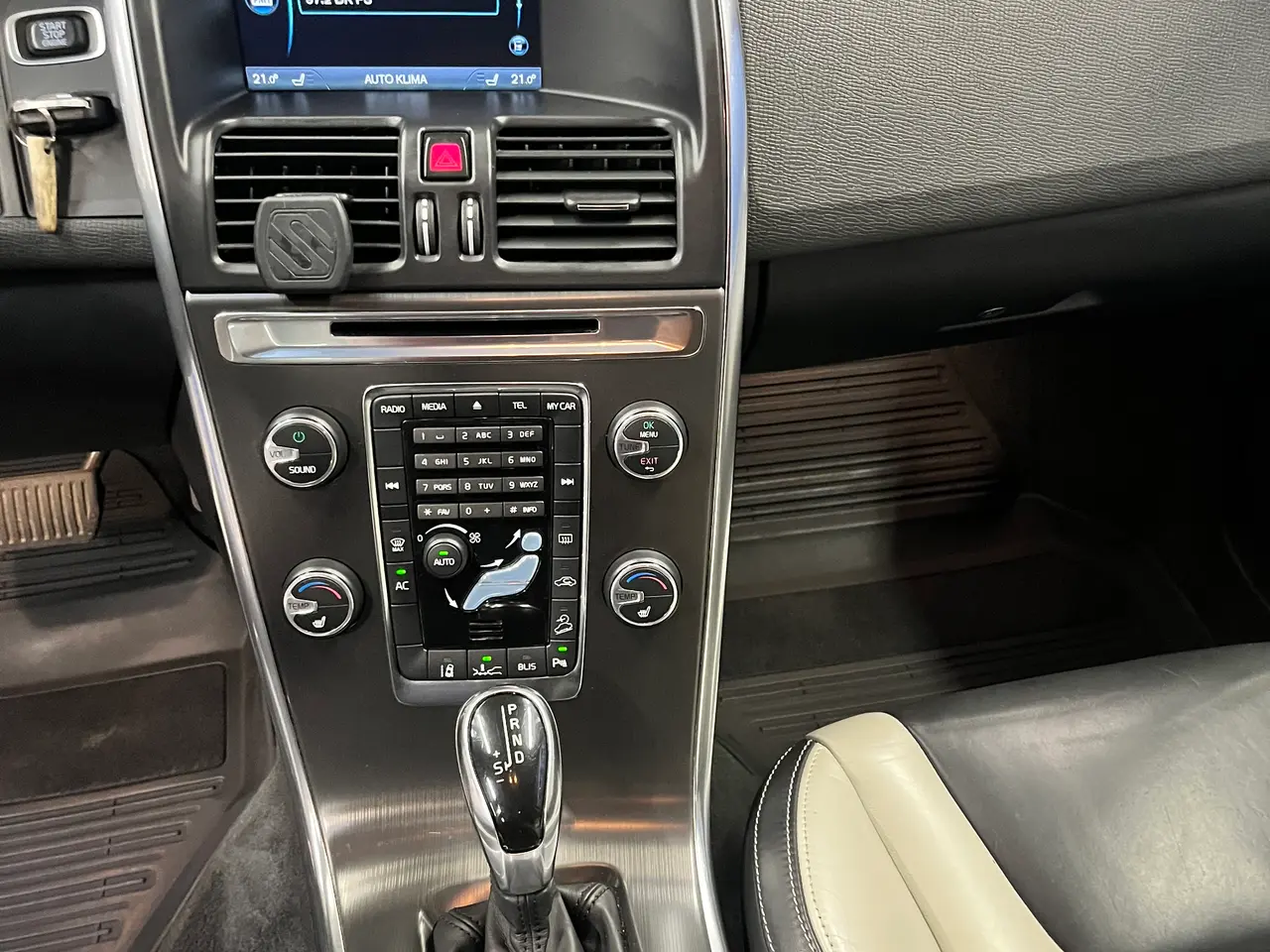 Billede 5 - Volvo XC60 2,4 D5 215 Momentum AWD