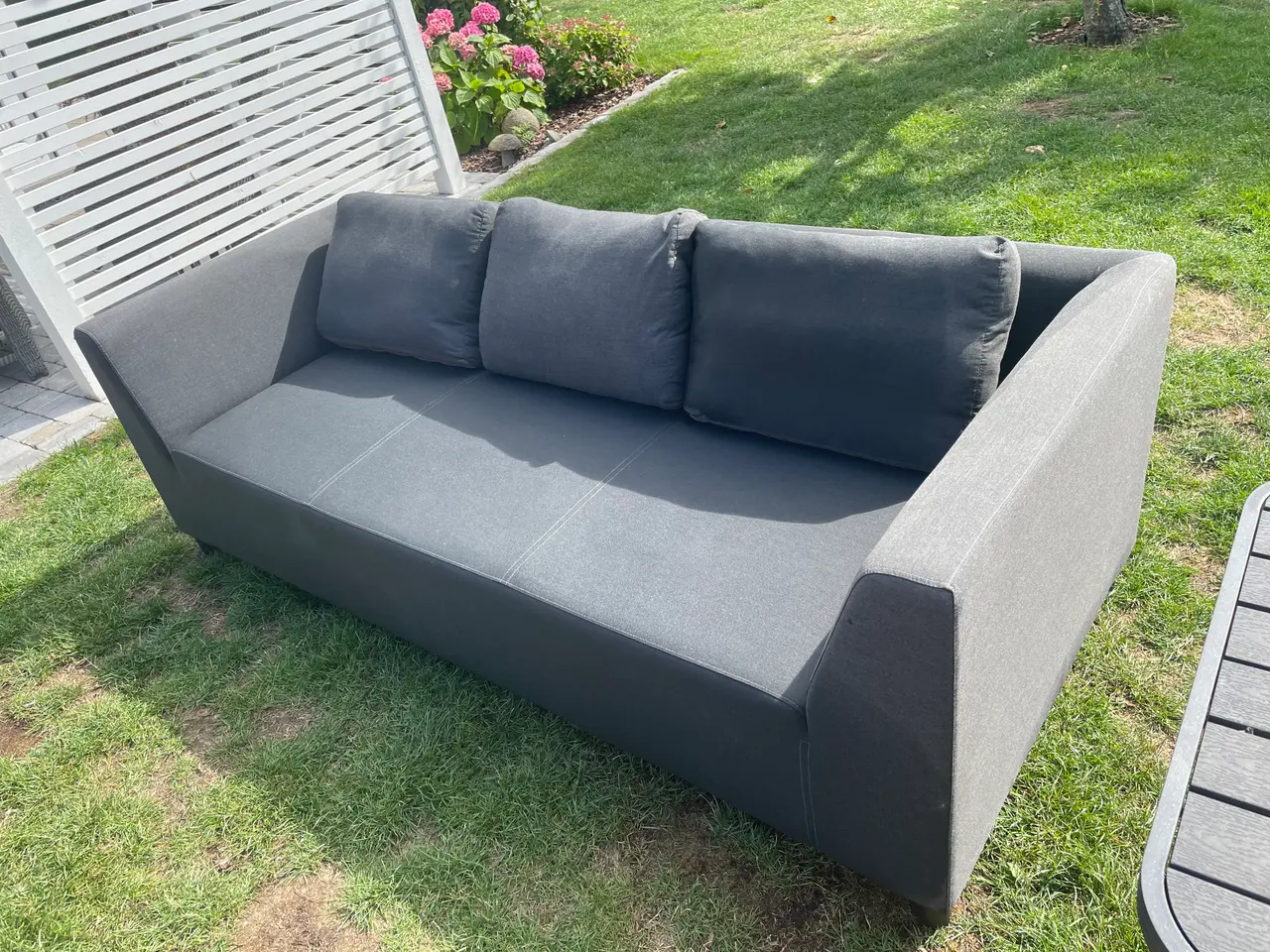 Billede 1 - Ude sofa, bord og stole