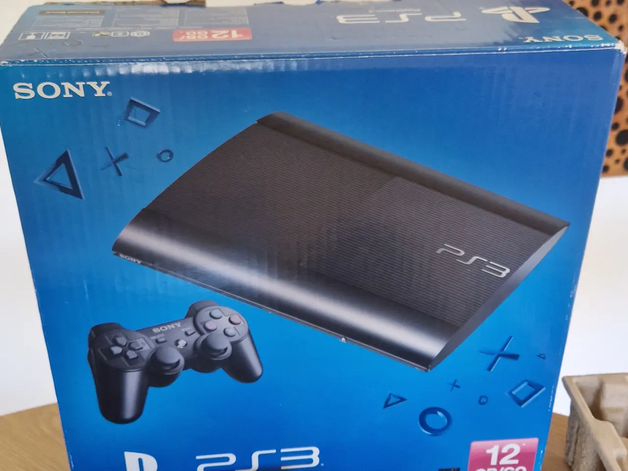 Billede 12 - 🎮 PlayStation3 Super Slim med kasse & controller 
