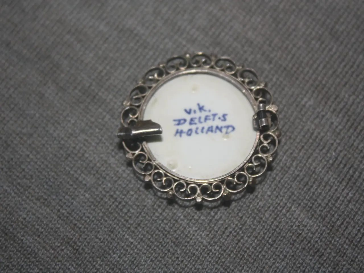 Billede 1 - Vintage Delft's Vindmølle Broche diam 3,4 cm