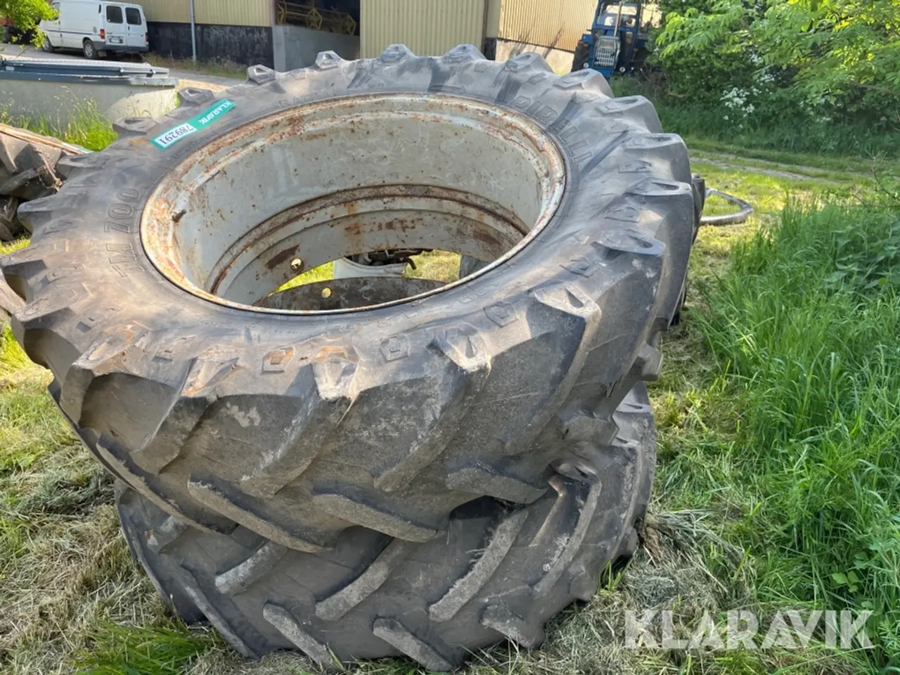 Billede 1 - Traktordæk tvillingehjul med lås Pirelli Radial TM700 2 styk