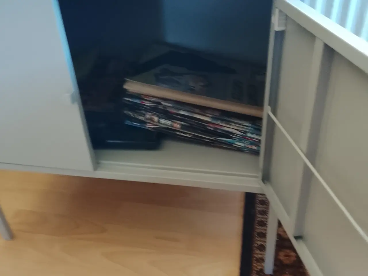 Billede 2 - Små skabe stål sälges.fyñ