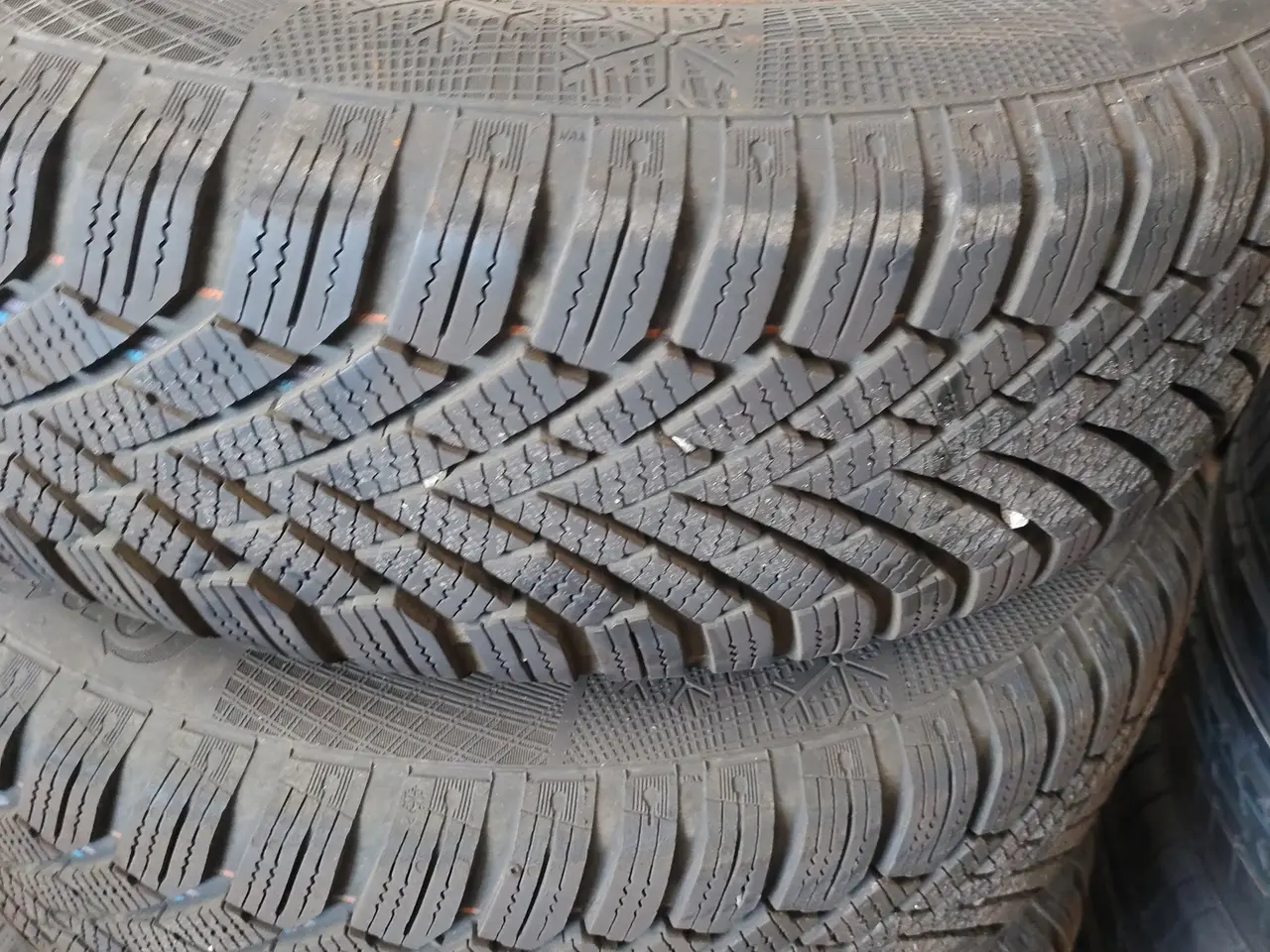 Billede 3 - Fire stålfælge med dæk CONTINENTAL 175/65 R 14