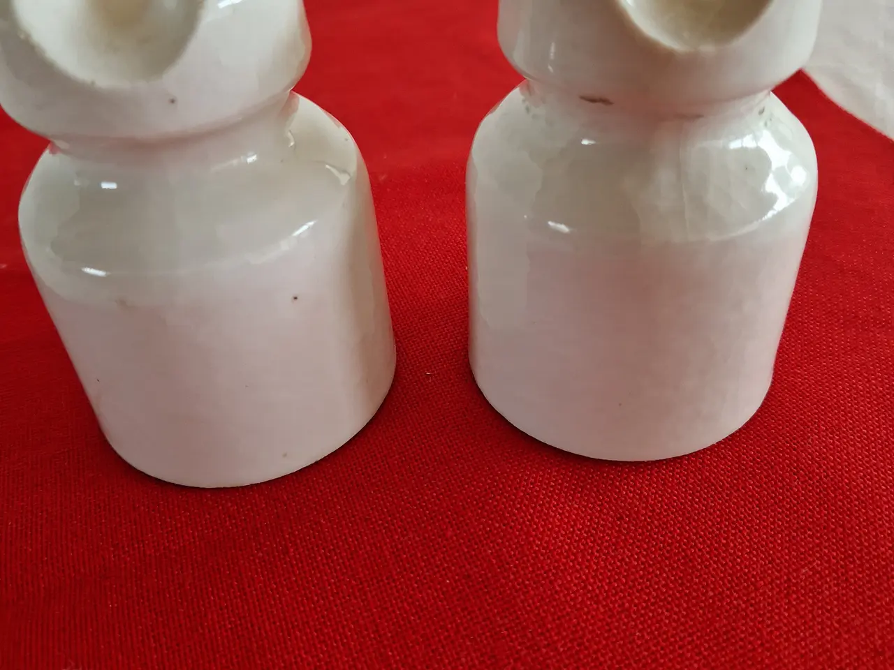 Billede 1 - 2 flotte porcelænsknopper 1979 og 1983.