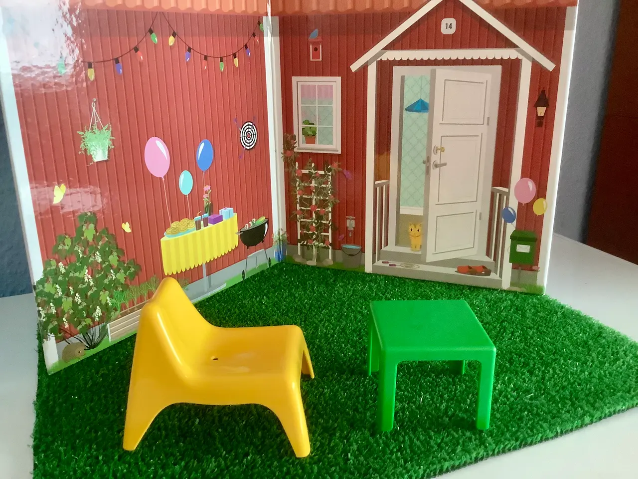 Billede 1 - Barbie “hus” med møbler.