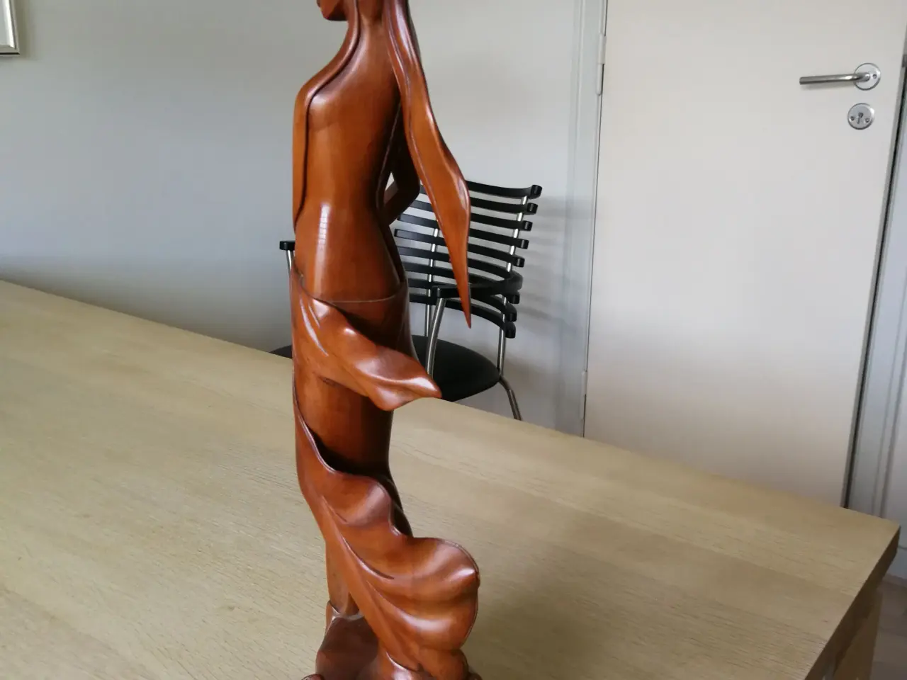 Billede 2 - Kvindefigur 