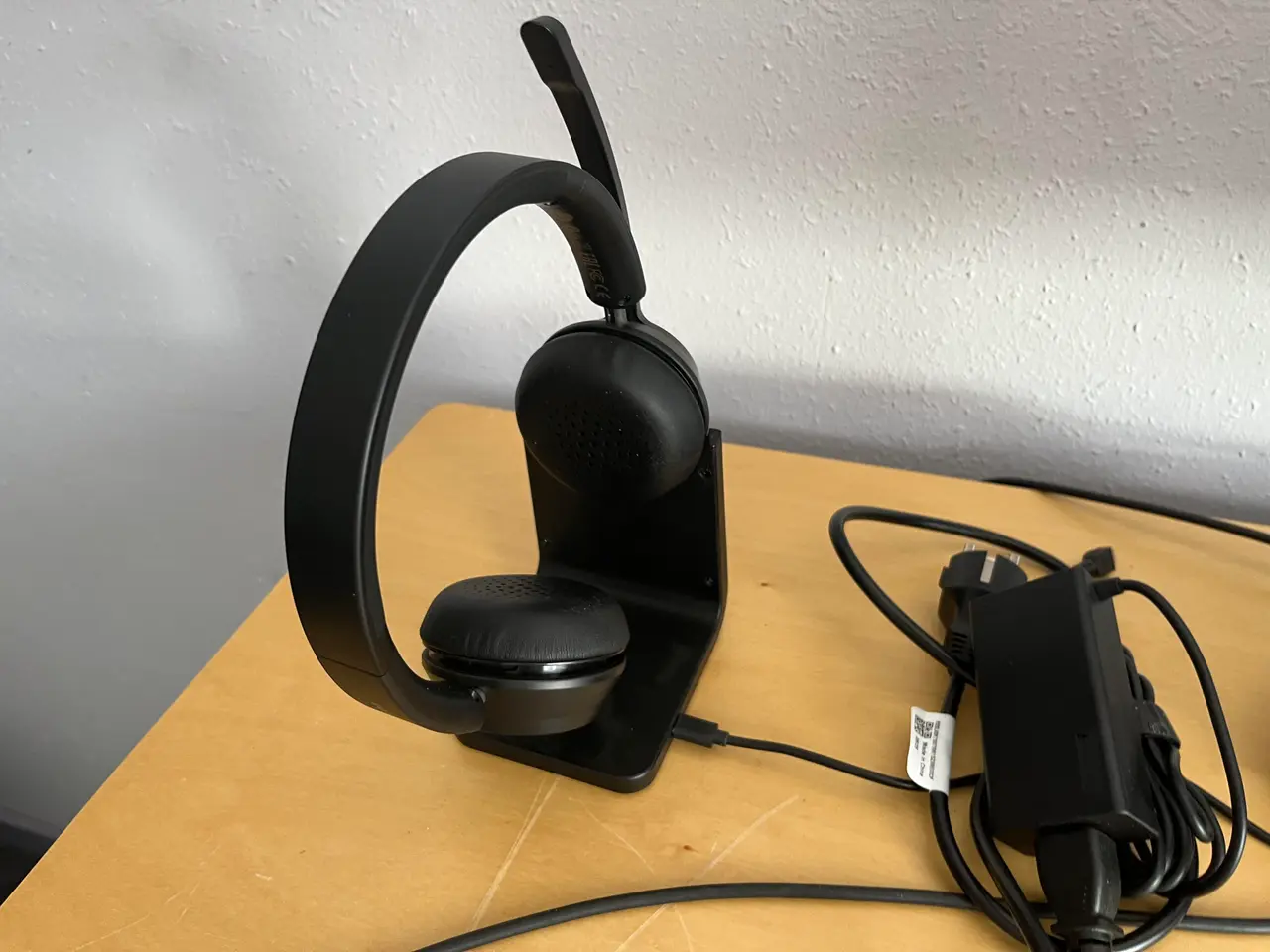 Billede 6 - 2. Stk. Voxicon Skærme, Headset m. Holder, Tastertur, HP Dock