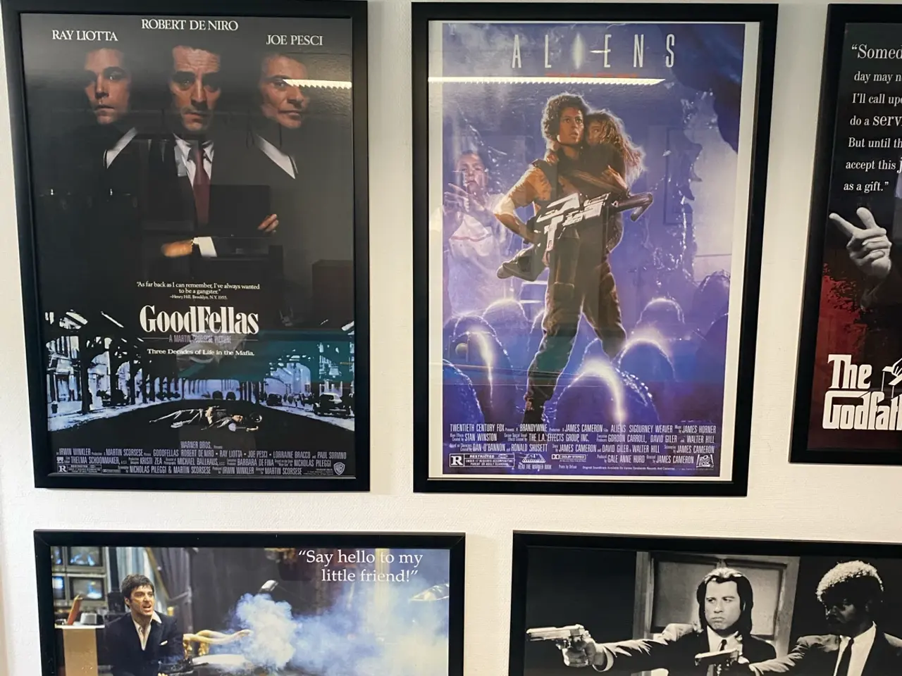 Billede 4 - Filmplakater i sorte rammer🎬🎥🍿