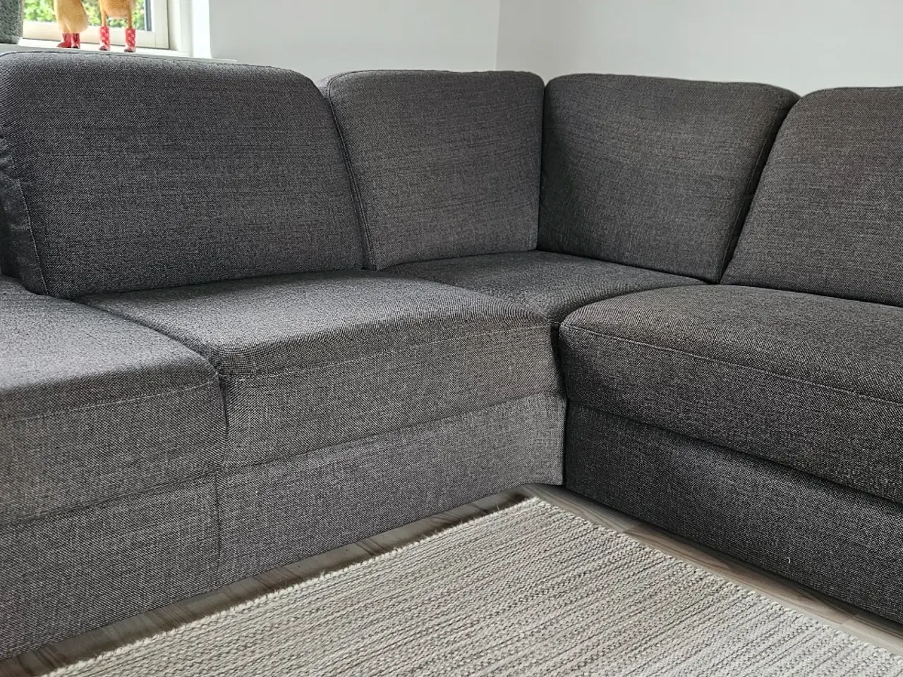Billede 2 - Stor og velholdt hjørnesofa m. Chaiselong 